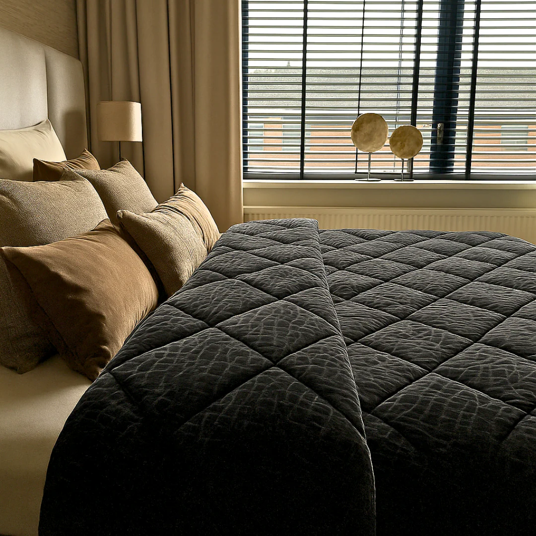 Y-NOT Velvet Snake Dekbed Zwart - Image 11