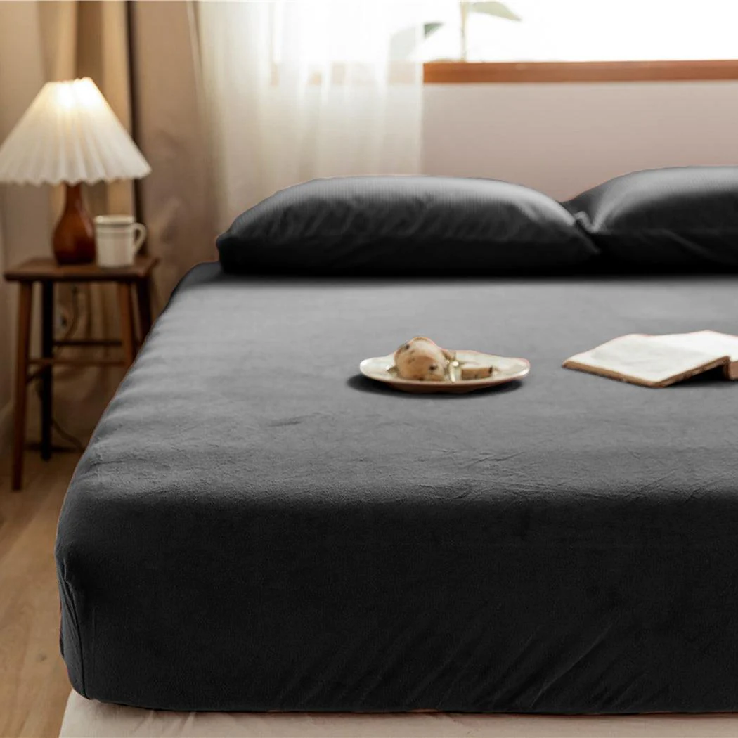 Matras Hoeslaken Velvet Obsidian Black - Image 11