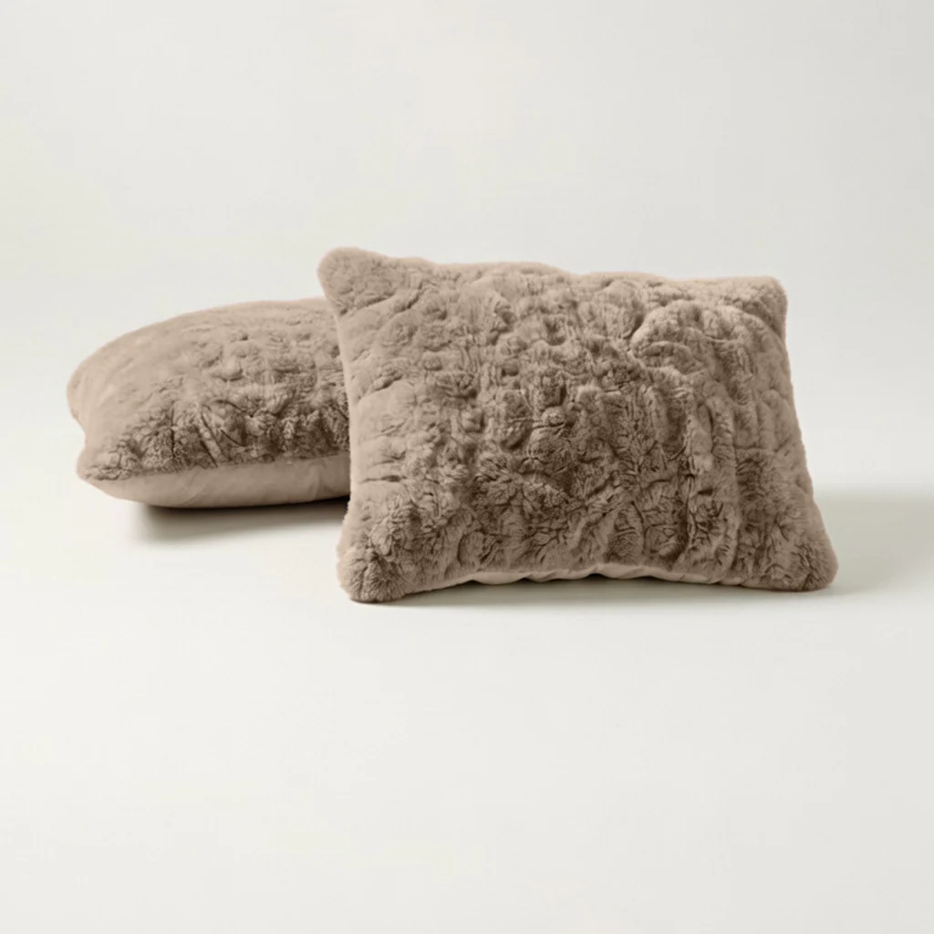 Y-NOT kussenslopen Pom Pom Fur Taupe 60x70cm 2-Pack